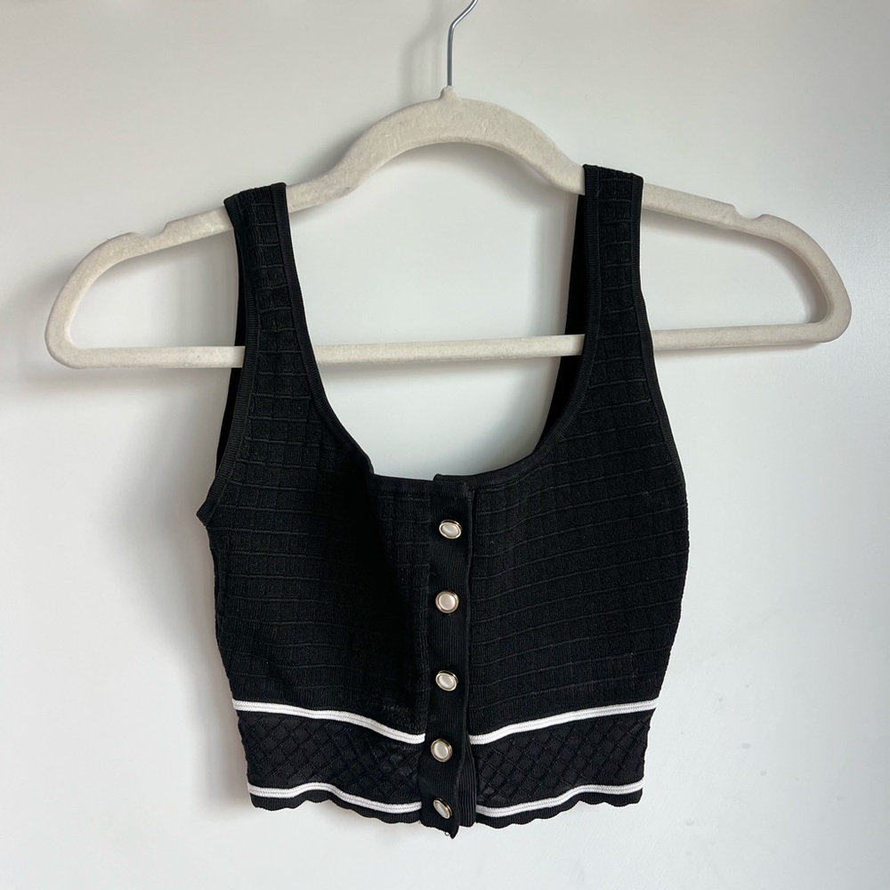 Aritzia Black sculpt knit button tank